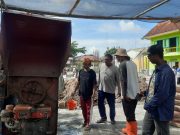 Cor Cakar Ayam, Warga Shiddiqiyyah Jawa Tengah Bantu Pembangunan Masjid Fatchan Mubina