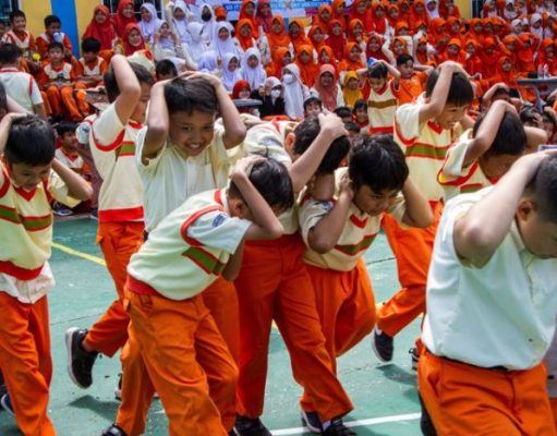 Gempa Pendidikan Modern di Dunia Barat
